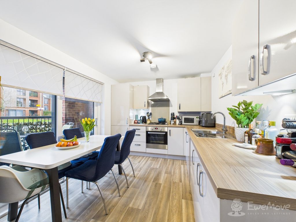 Additional image 2 of 2 bed flat for saleLouisburg Avenue, Bordon, Hampshire GU35