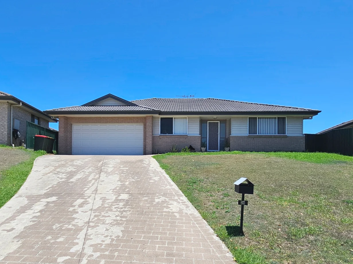 24 Mileham Circuit, Rutherford NSW 2320