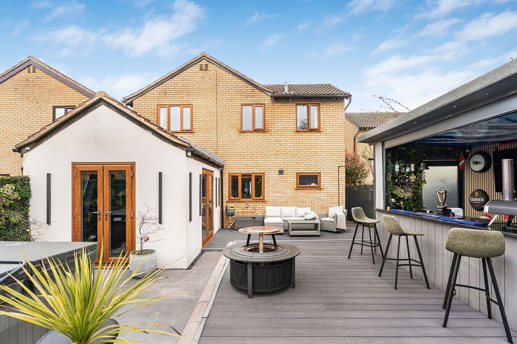 Additional image 10 of 5 bed detached house for saleHolly Close, Brackley NN13