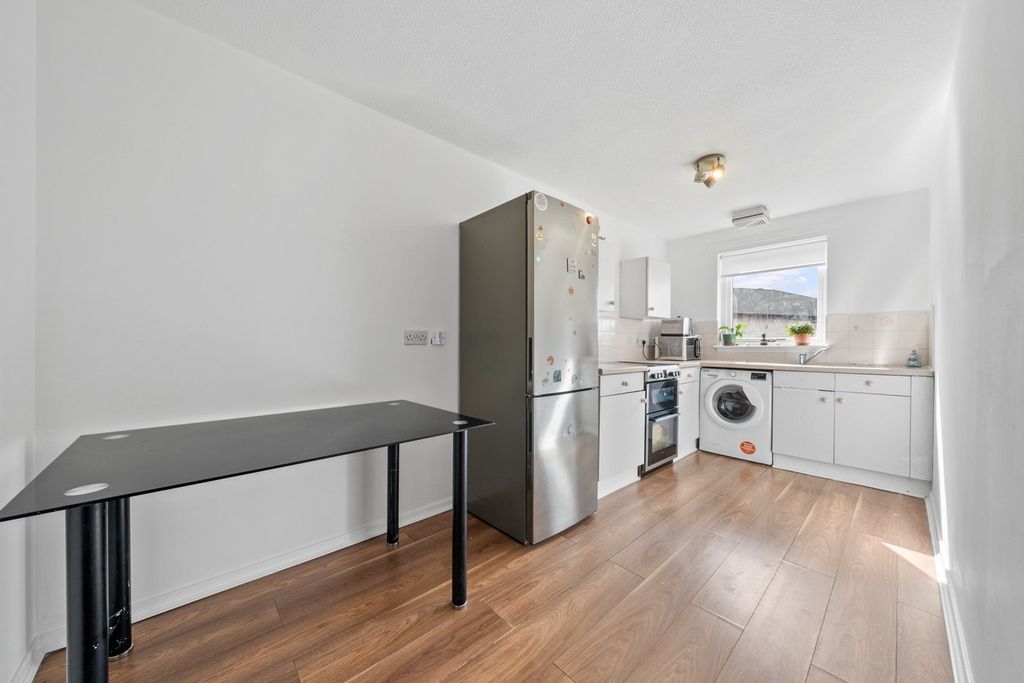 Additional image 9 of 2 bed flat for saleLadysgate Court, Carronshore, Falkirk FK2
