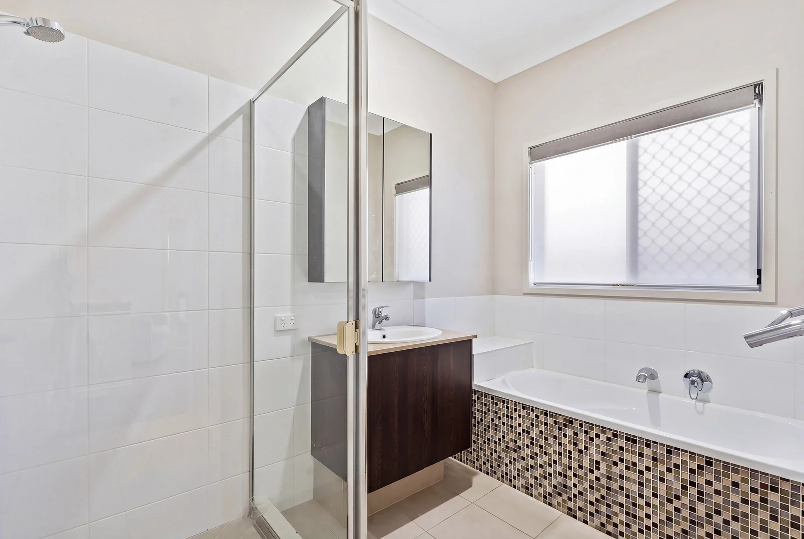 Additional image 11 of 27 Conjola Crescent, Upper Coomera QLD 4209