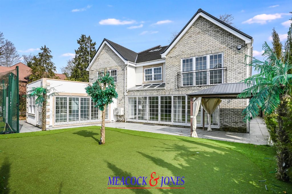Additional image 34 of 6 bed detached house for saleHeronway, Hutton Mount, Brentwood CM13