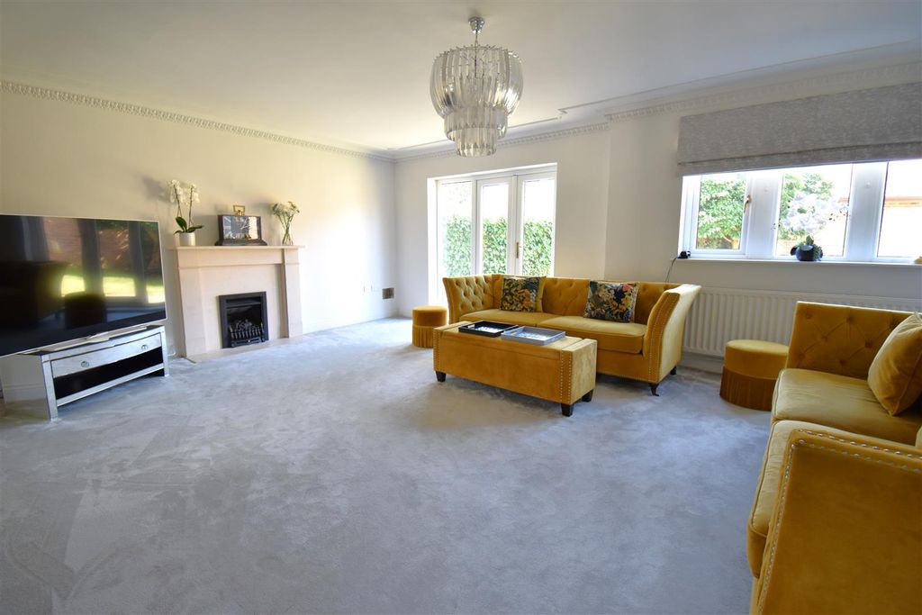 Additional image 4 of 5 bed detached house for saleBell Barn Road, Bristol BS9