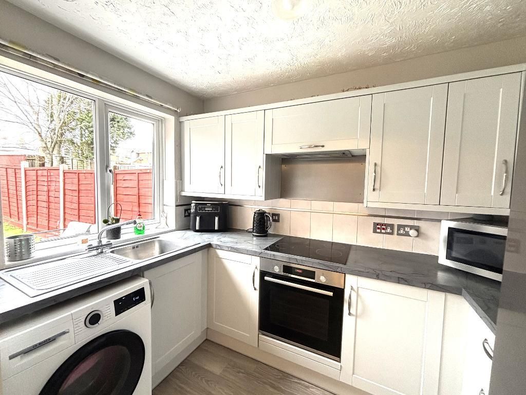 Additional image 4 of 3 bed end terrace house for salePytchley Close, Bushmead, Luton, Bedfordshire LU2