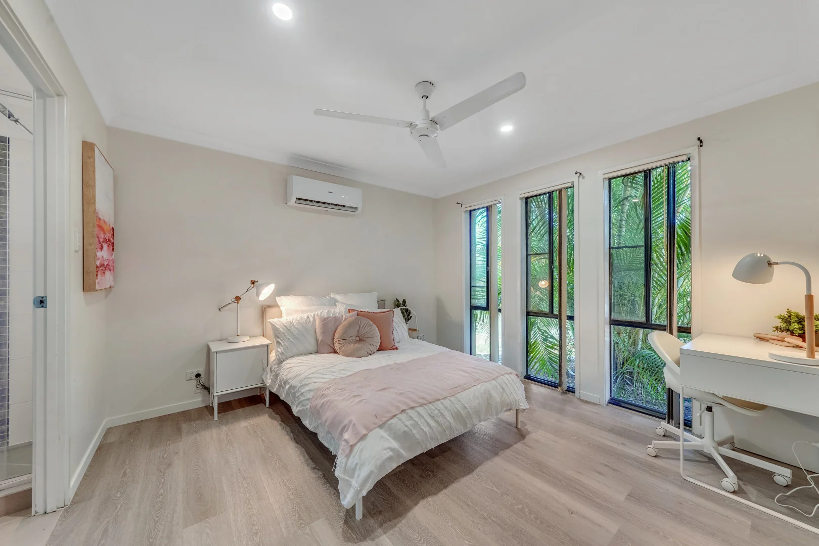 4/19 Winchester Crescent, Pimpama QLD 4209 photo 2
