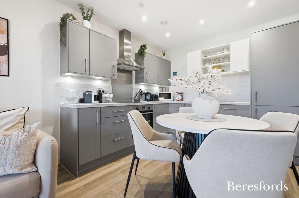 Additional image 4 of 1 bed flat for saleMorton Peto Road, Bishop's Stortford CM23