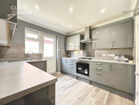 Room 4, Kevin Gardens, Brighton BN2, Room to rent