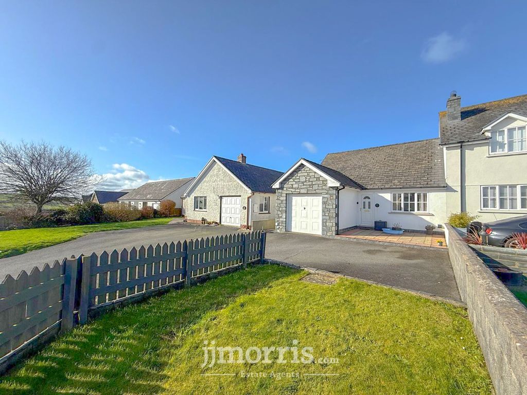 3 bed semi-detached house for saleBlaenannerch, Cardigan SA43