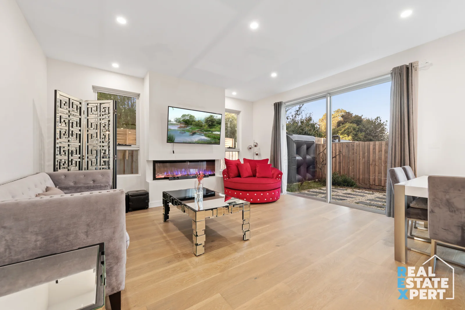 Additional image 2 of 3/16 Manuka Road, Berwick VIC 3806