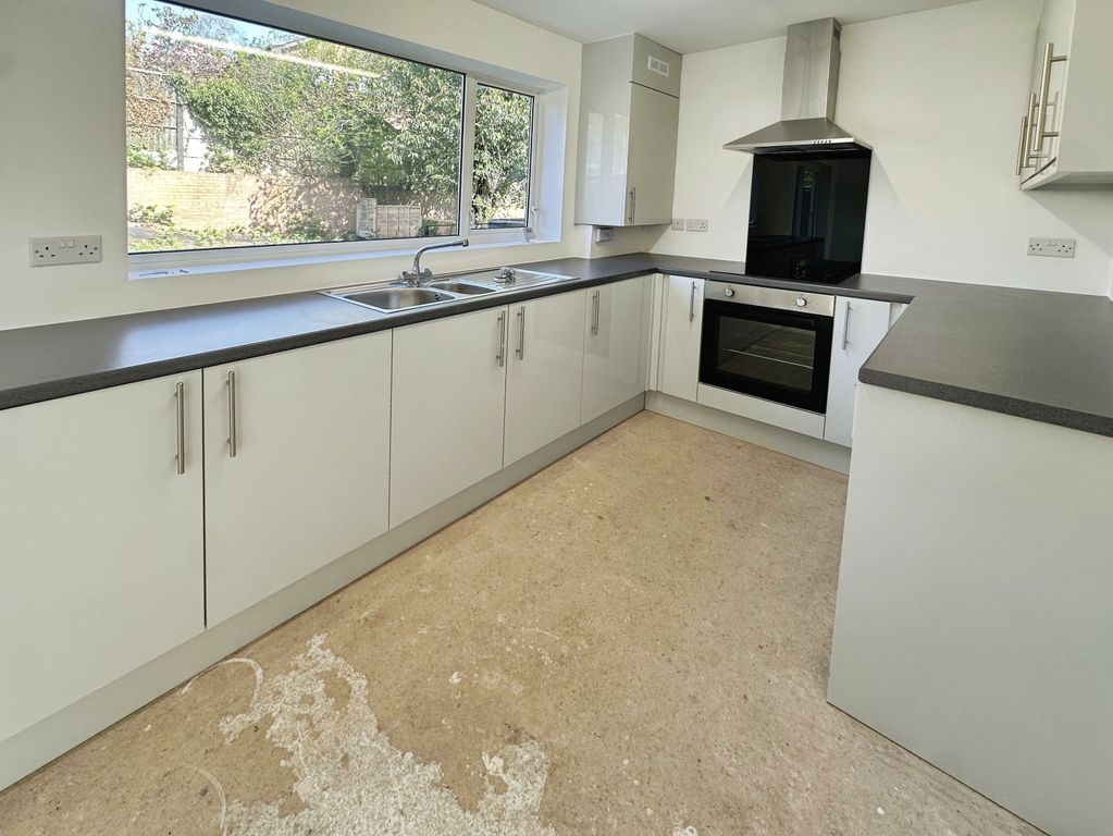 Additional image 2 of 4 bed detached house for saleHuntsmans Close, Bridgnorth WV16