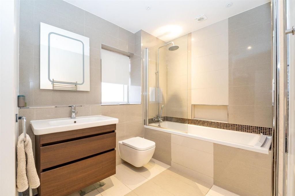 Additional image 19 of 4 bed semi-detached house for saleOakwood Avenue, Borehamwood WD6