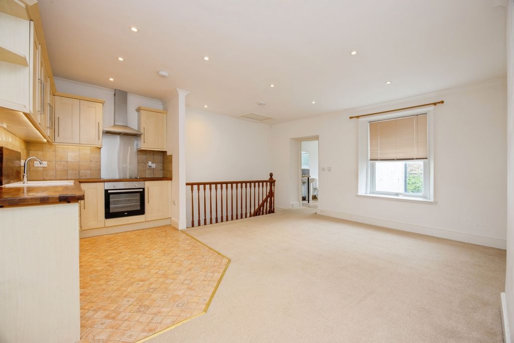 Additional image 5 of 1 bed flat for saleWestern Terrace, Bodmin, Cornwall PL31