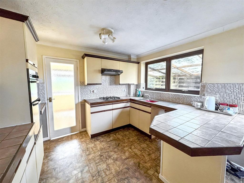 Additional image 2 of 4 bed detached house for saleStonehill Drive, Bromyard HR7