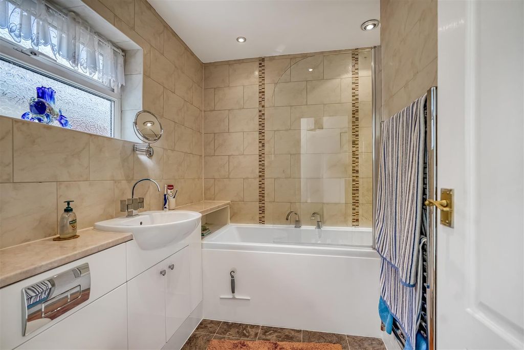 Additional image 9 of 3 bed detached bungalow for saleRonaldshay Drive, Richmond DL10