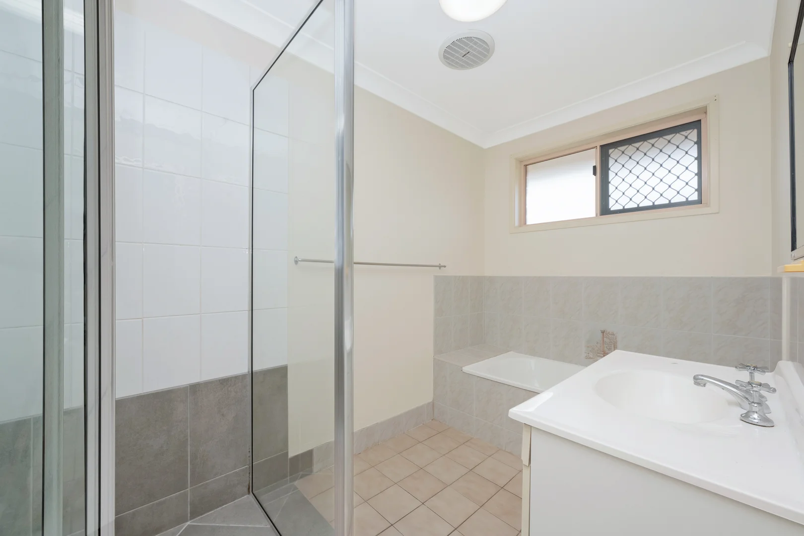 Additional image 5 of 16 Toucan Crescent, Condon QLD 4815