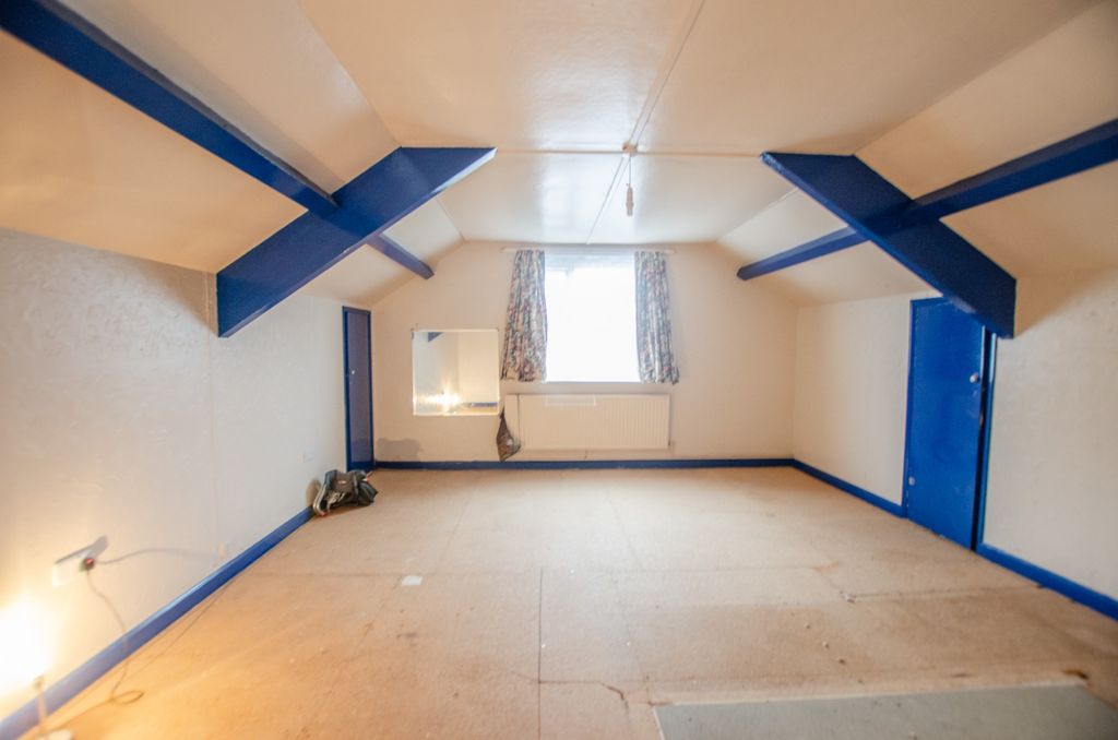 Additional image 13 of 4 bed flat for sale85 Fore Street, Bodmin PL31