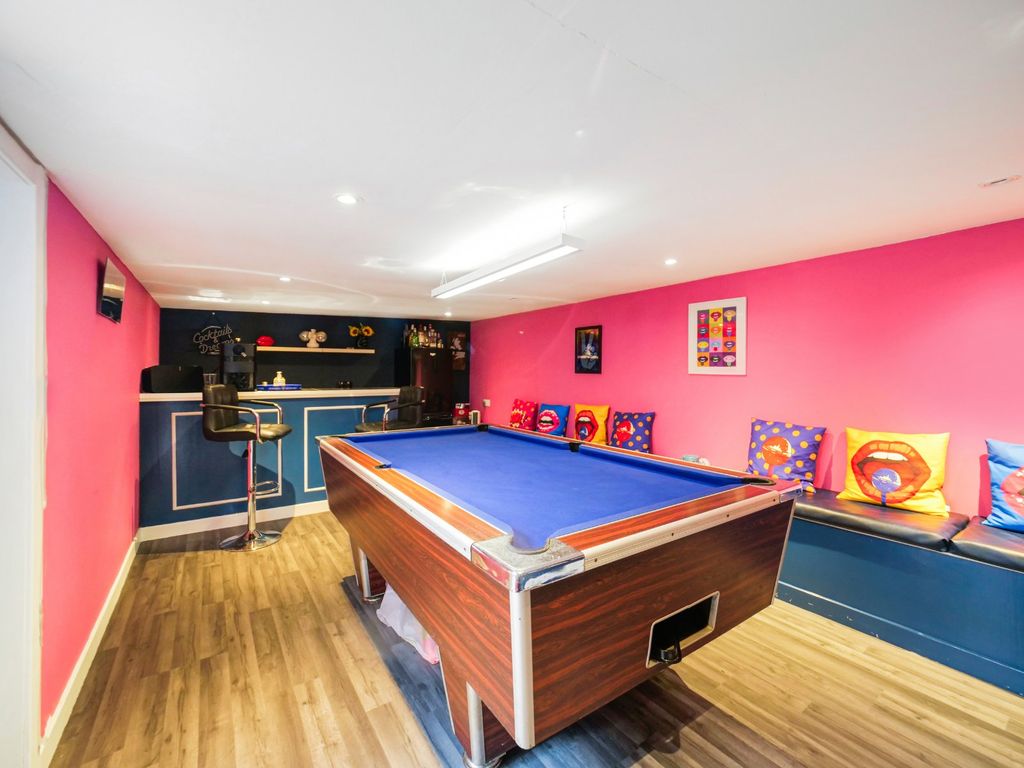 Additional image 13 of 3 bed semi-detached house for saleDunrobin Avenue, Elderslie, Johnstone, Renfrewshire PA5