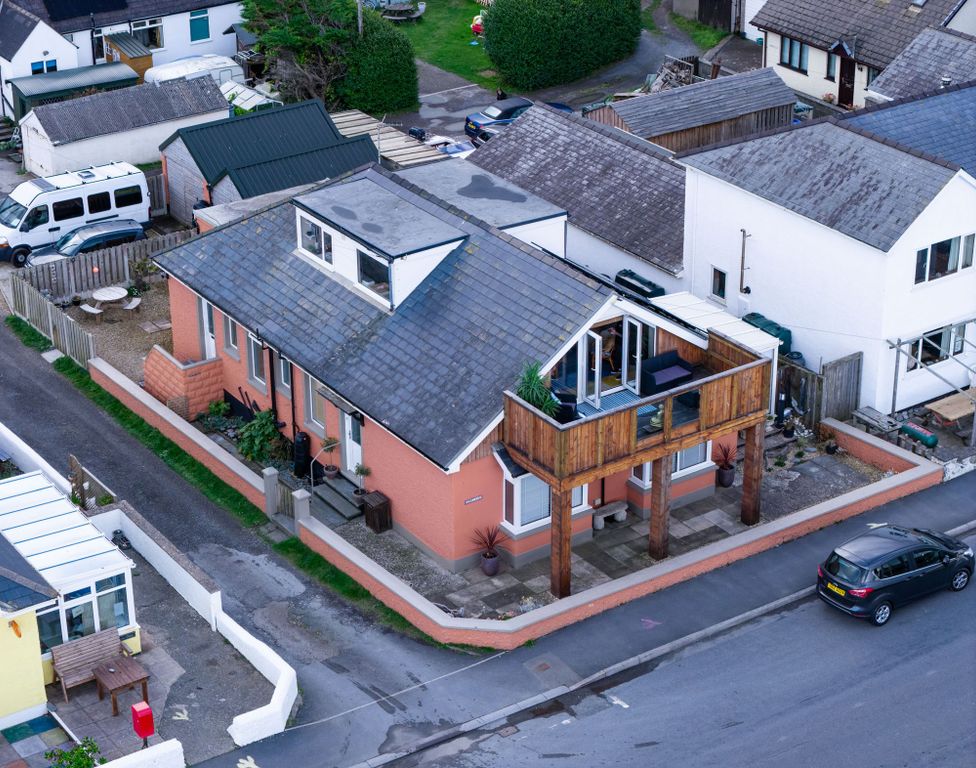 5 bed detached house for saleBorth SY24