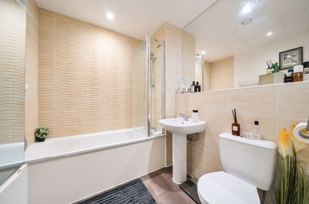 Additional image 17 of 1 bed flat for saleRingers Road, Bromley BR1