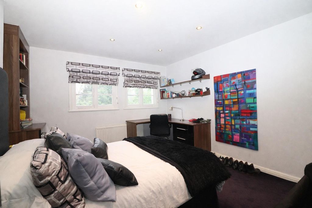 Additional image 24 of 5 bed detached house for saleBarham Avenue, Elstree, Borehamwood WD6