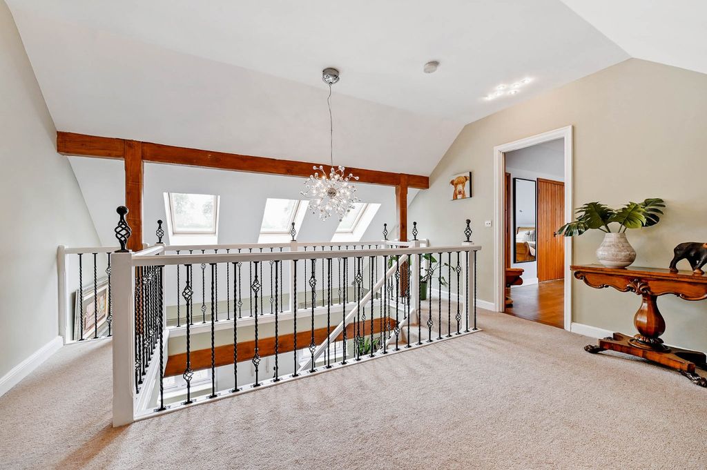 Additional image 15 of 6 bed detached house for saleGibbins Lane, Warfield, Bracknell, Berkshire RG42