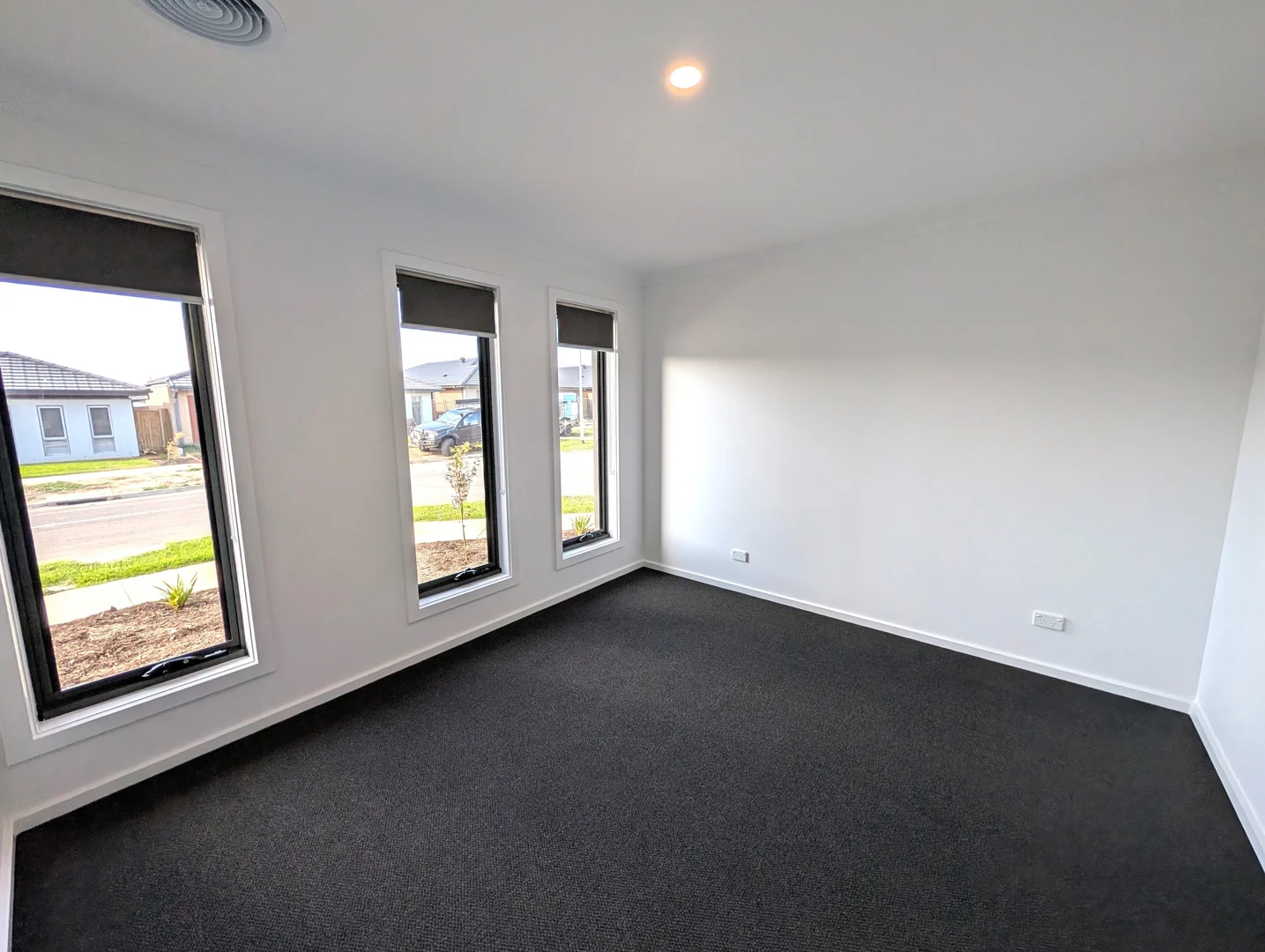 16 Montenegro Crescent, Mount Duneed VIC 3217 photo 4