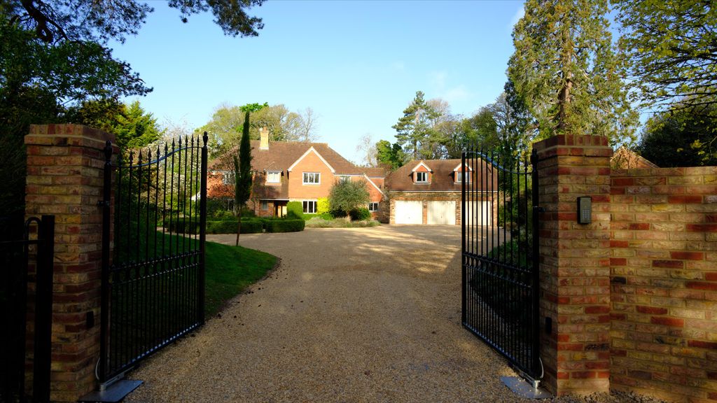 Additional image 32 of 5 bed detached house for saleParkside, Henley-On-Thames, Oxfordshire RG9