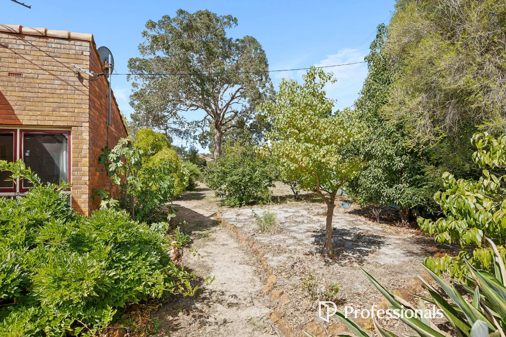 Additional image 24 of 2 Hart Street, Lesmurdie WA 6076