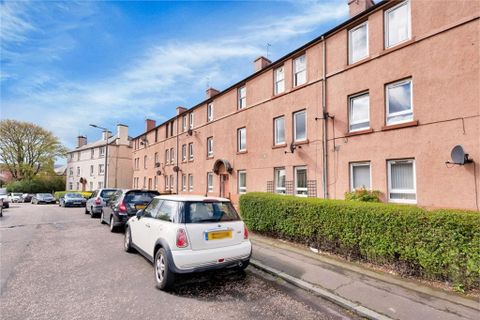 Stenhouse Gardens North, Stenhouse, Edinburgh EH11