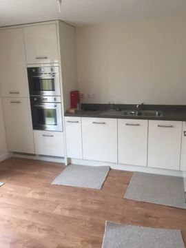 Great Clover Leaze, Bristol BS16, Room to rent