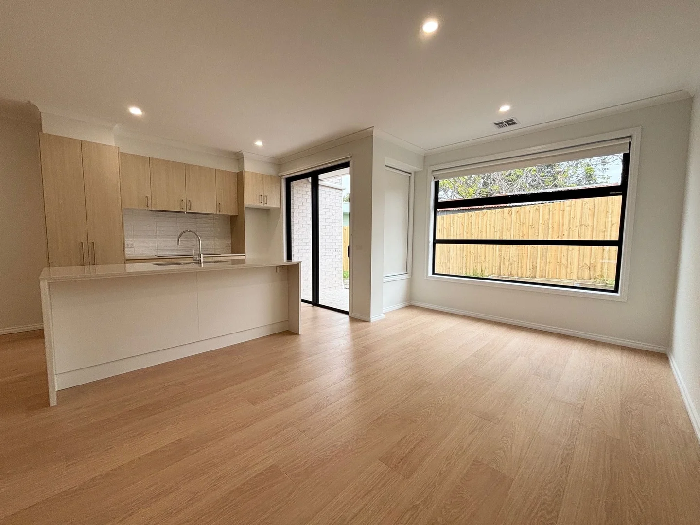 19D Ti-Tree Cres, Seaford VIC 3198 photo 2