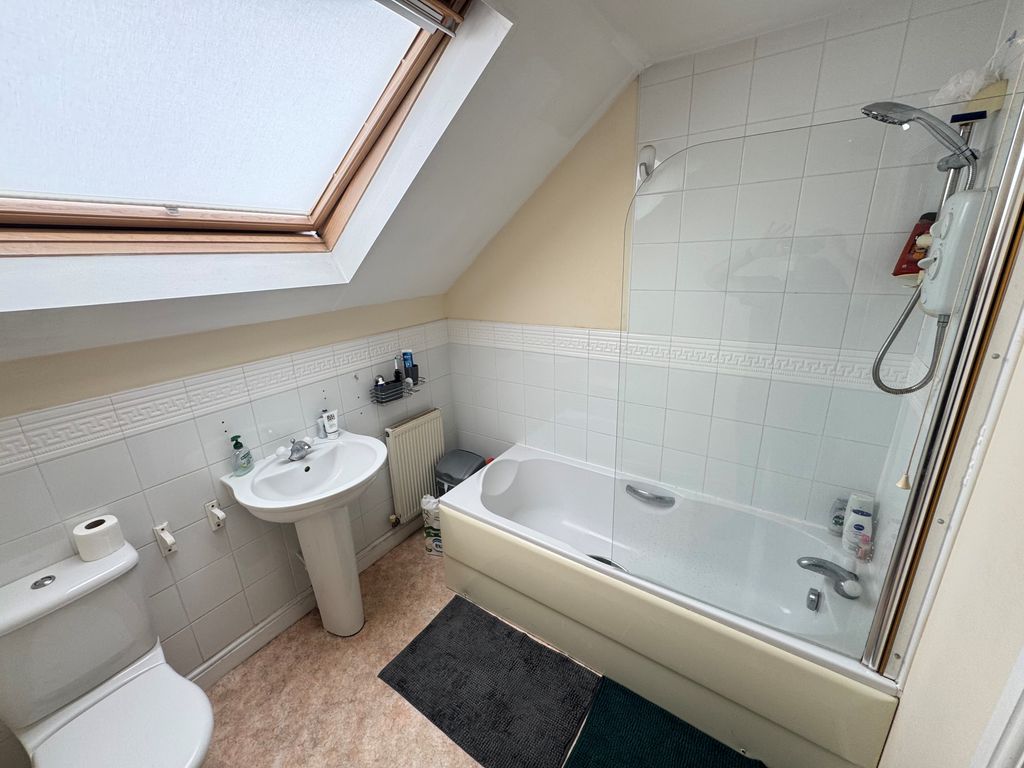 Additional image 8 of 2 bed flat for salePankhurst Close, Blackburn BB1