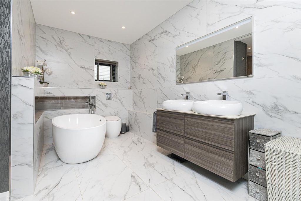 Additional image 24 of 5 bed detached house for saleThe Beeches, Birkenshaw, Bradford BD11