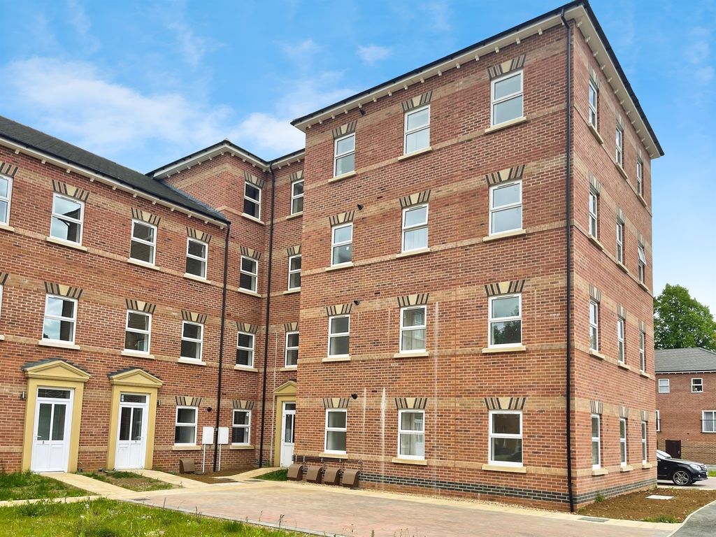 2 bed flat for saleSt. Crispin Drive, Northampton NN5