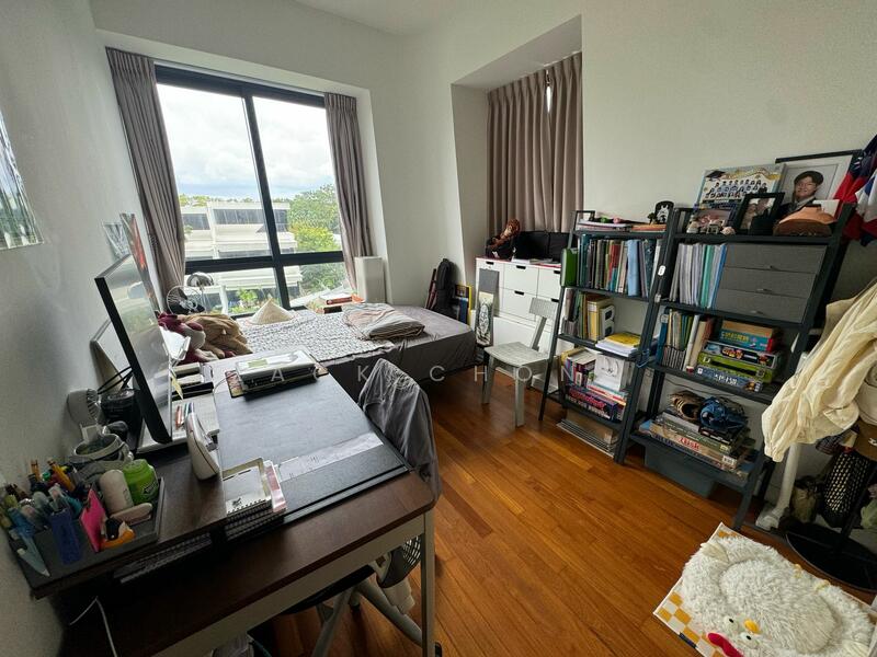 15 Leedon Heights photo 2