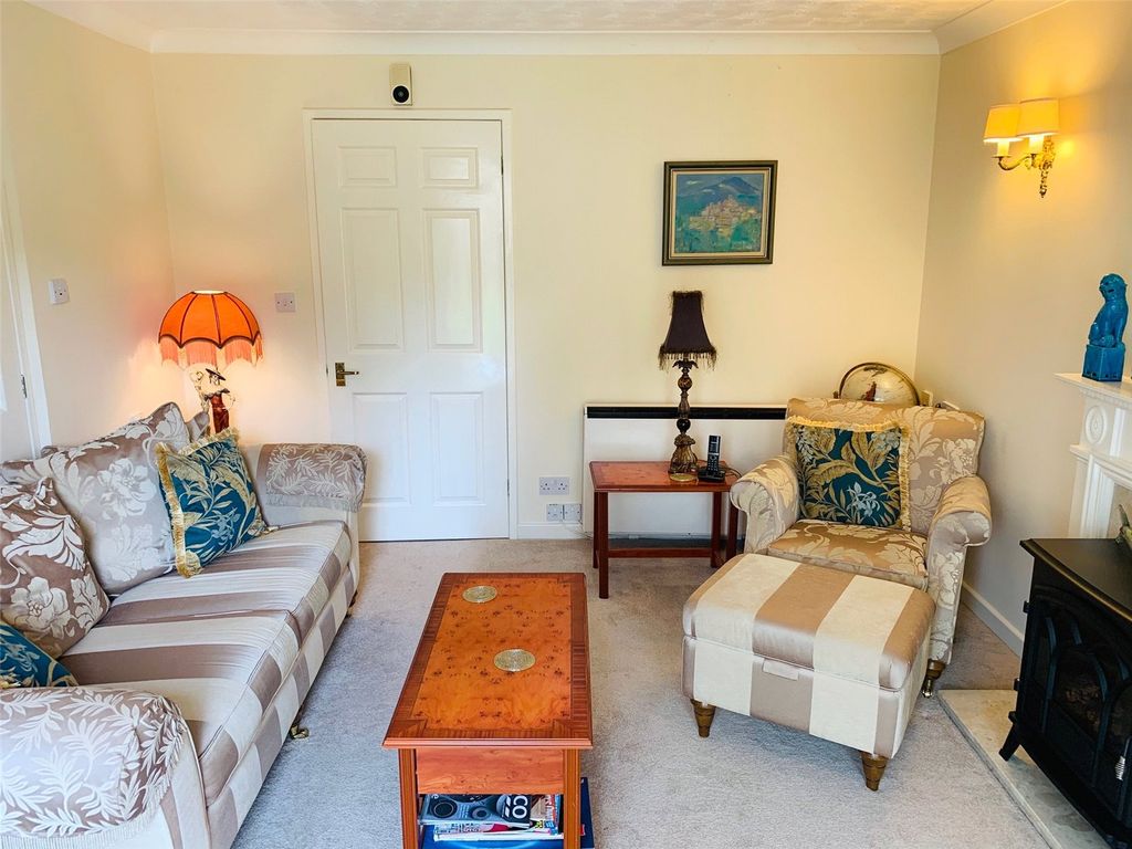 1 bed flat for saleStation Road, Broadway WR12 photo 2