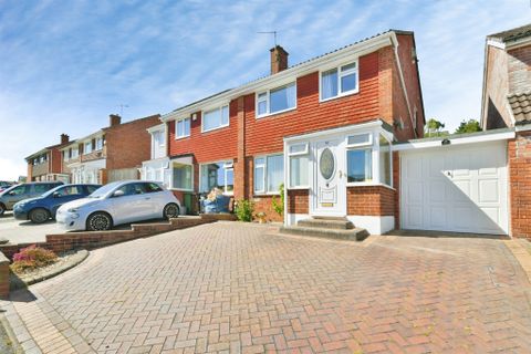 Rashleigh Avenue, Plymouth PL7