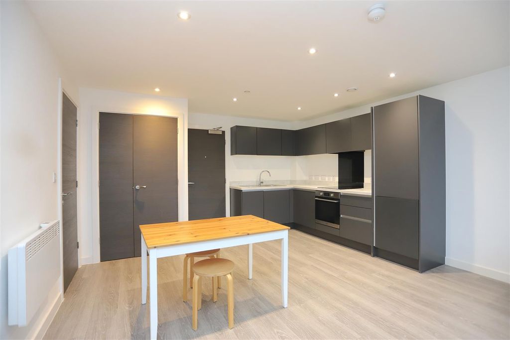 Additional image 3 of 1 bed flat for saleDowntown, Salford M5