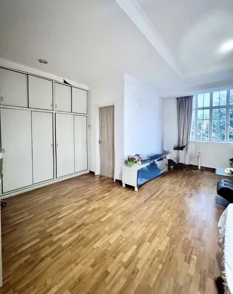 6 Eastwood Green photo 5
