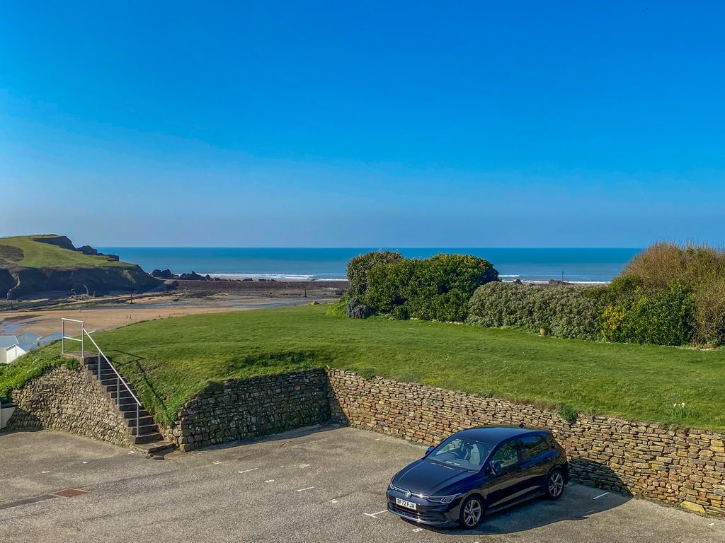 Additional image 2 of 2 bed flat for saleSummerleaze Crescent, Bude EX23