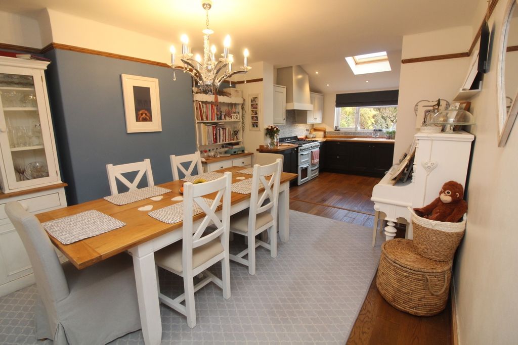 Additional image 3 of 4 bed semi-detached house for sale21 Hamp Green Rise, Bridgwater TA6