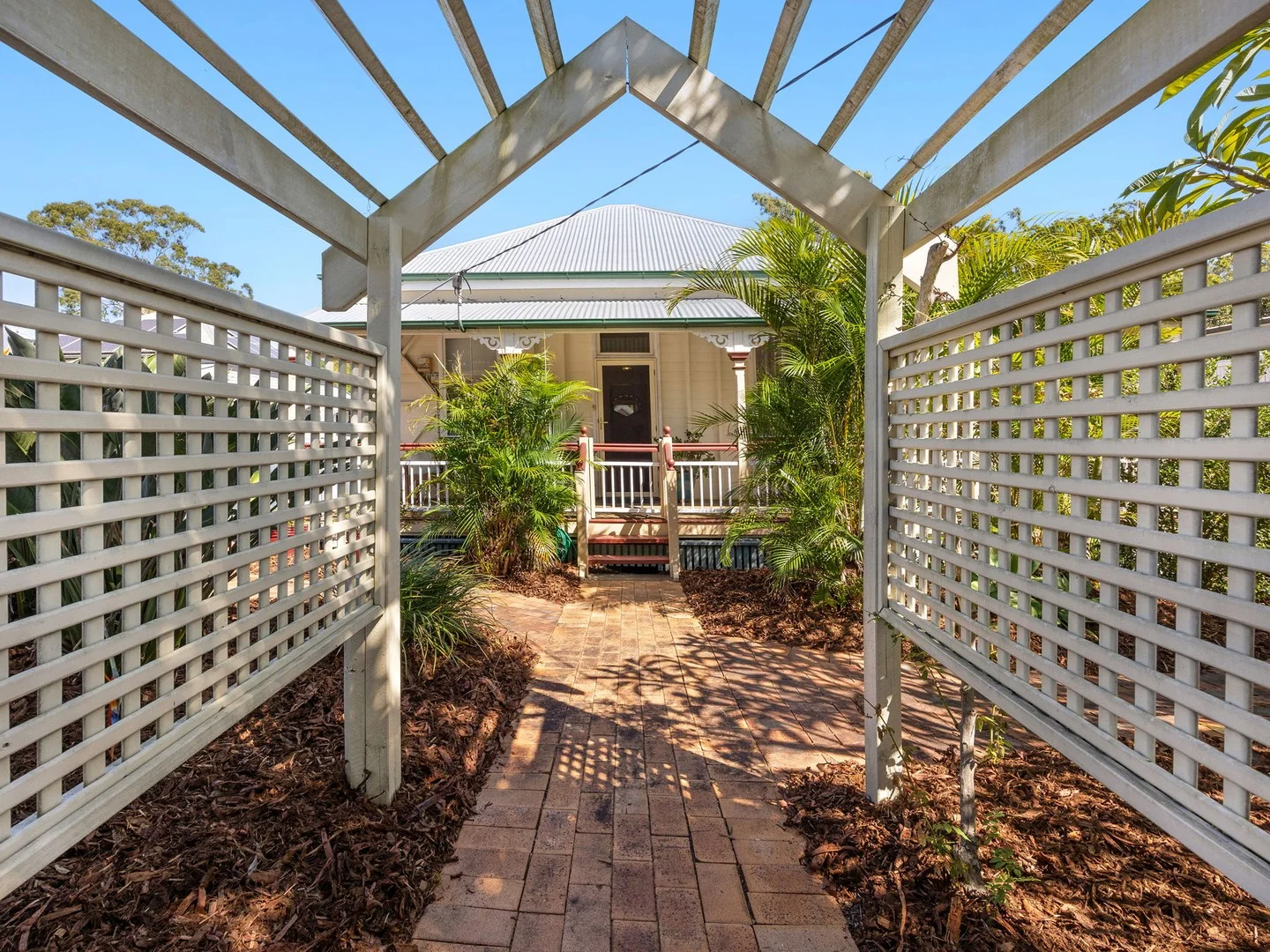 9 Woodend Road, Sadliers Crossing QLD 4305
