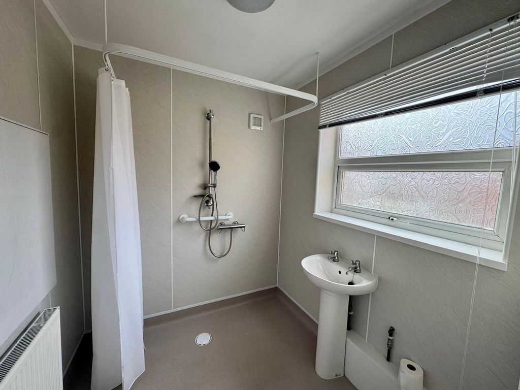 Additional image 3 of 3 bed flat for saleGordon Road, South Shields NE34