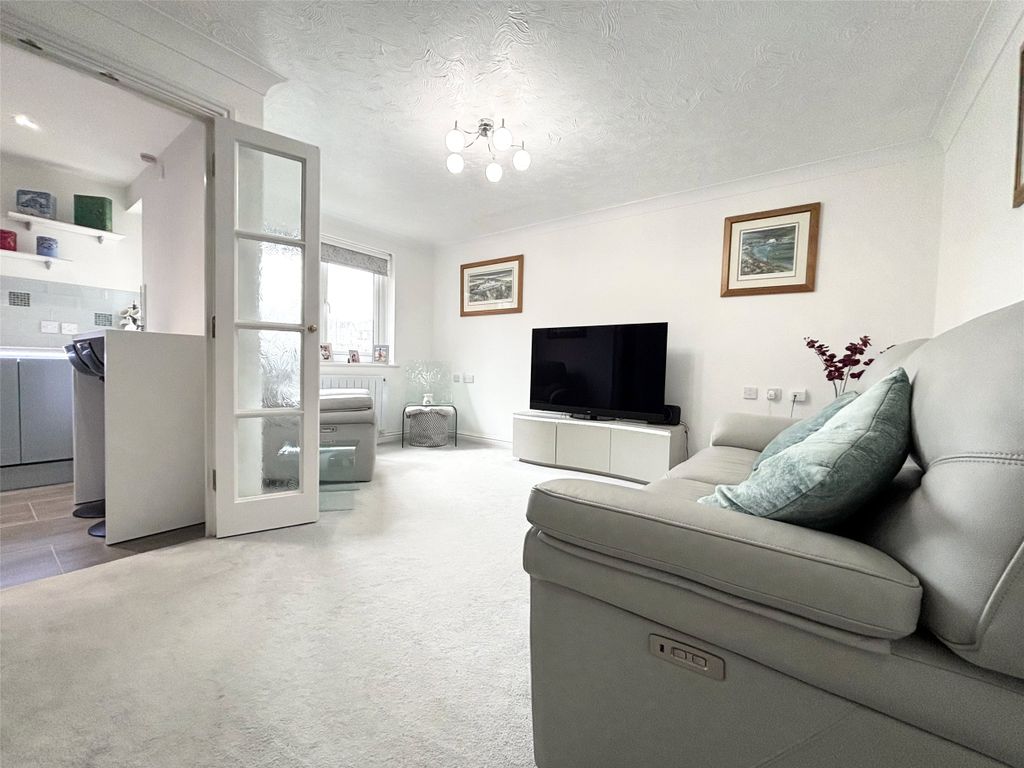 Additional image 4 of 1 bed flat for saleVicarage Road, Bude, Cornwall EX23