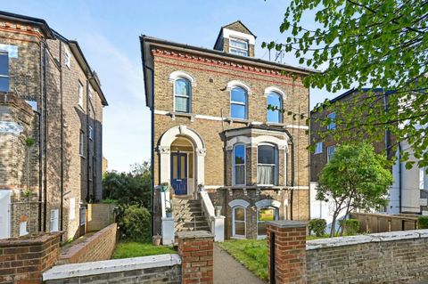 The Avenue, Queens Park NW6