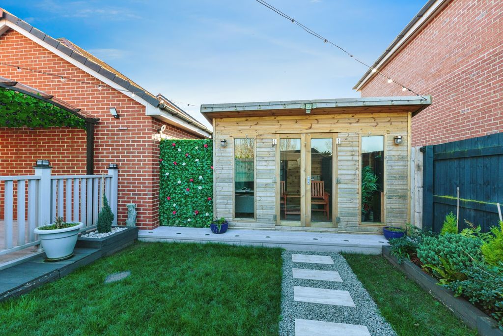 Additional image 19 of 4 bed detached house for saleLovejoy Close, Blackpool FY4