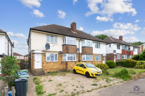 Mountside, Stanmore, Middlesex, Greater London HA7