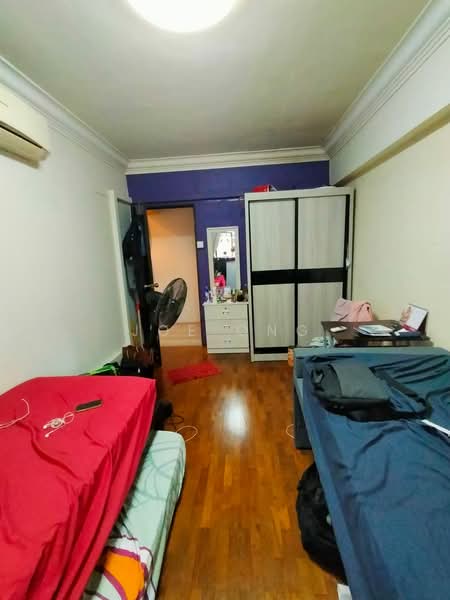 406 Sembawang Drive photo 3