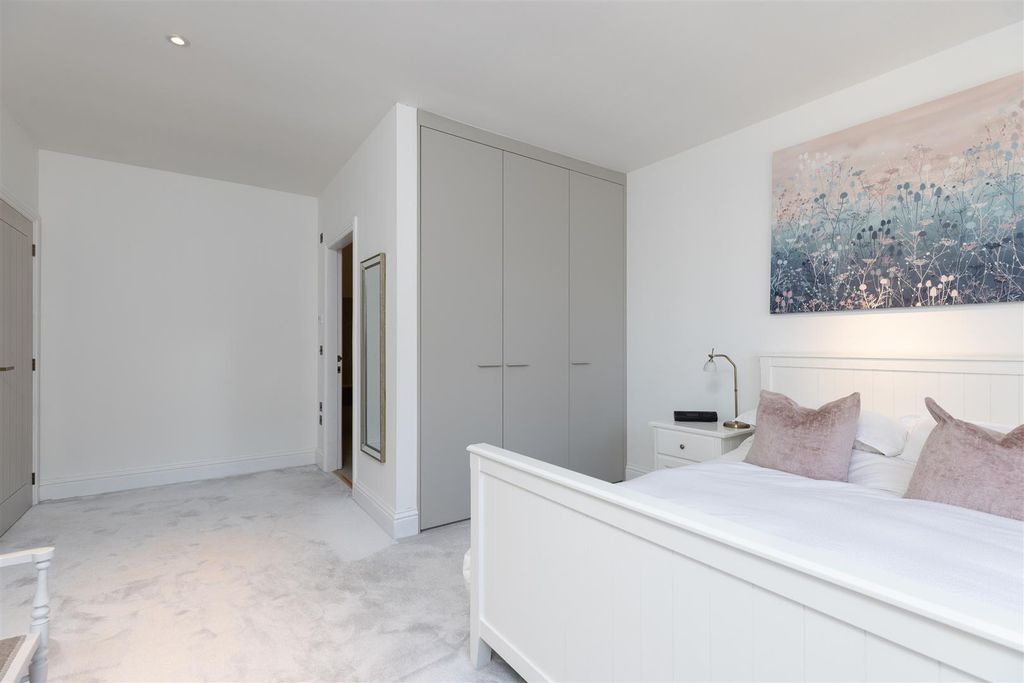 Additional image 14 of 3 bed property for sale14 Old School Apartments, Upper Allan Street, Blairgowrie PH10