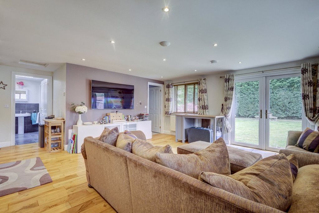 Additional image 19 of 5 bed detached house for saleGosfield Road, Gosfield, Essex CM7